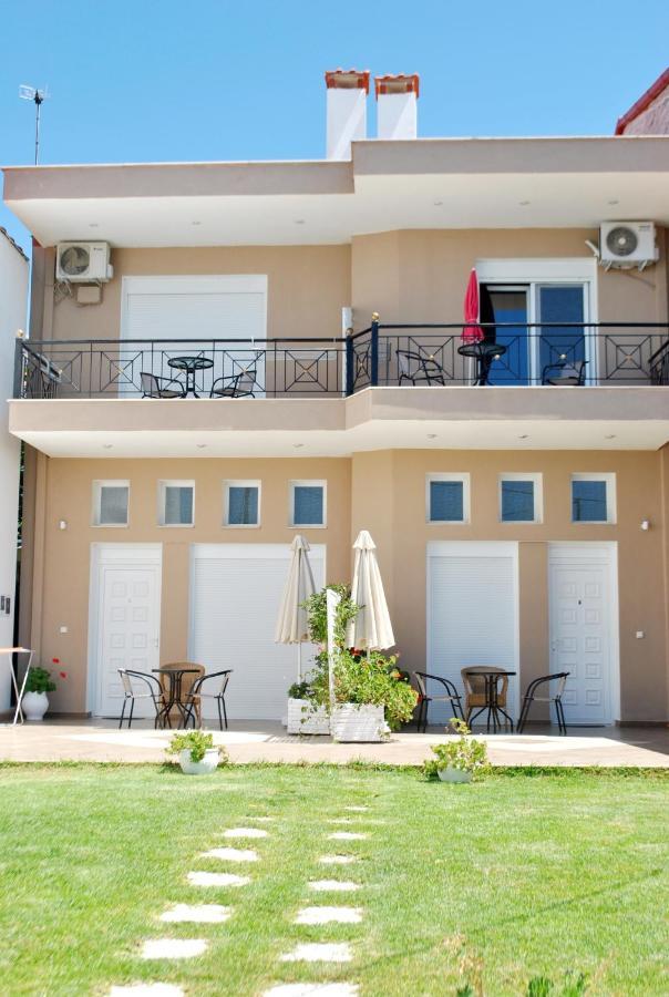 Christina'S Sea House Apartman Nikíti Kültér fotó
