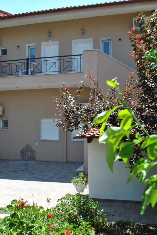 Christina'S Sea House Apartman Nikíti Kültér fotó