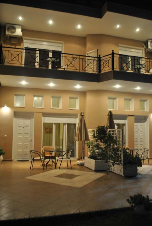 Christina'S Sea House Apartman Nikíti Kültér fotó