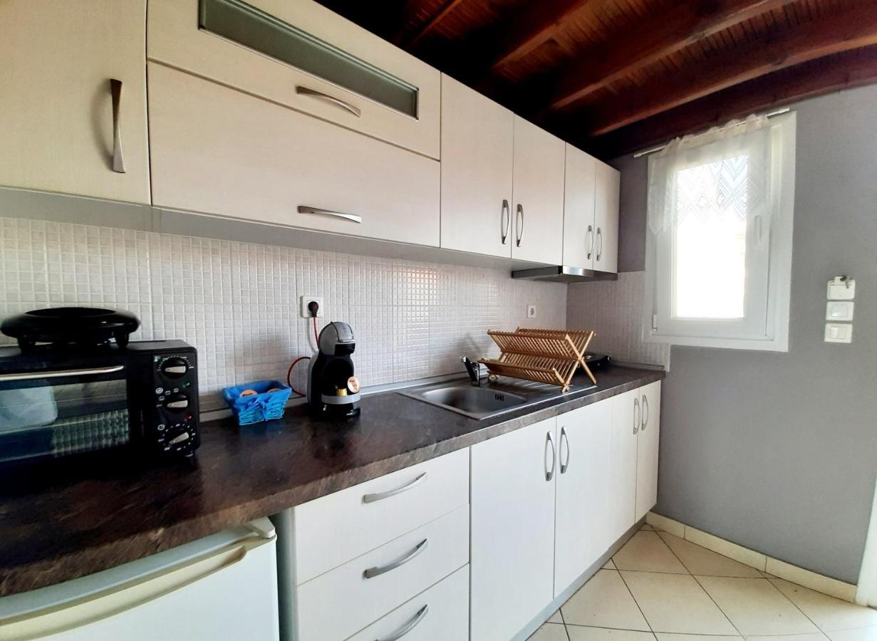 Christina'S Sea House Apartman Nikíti Kültér fotó