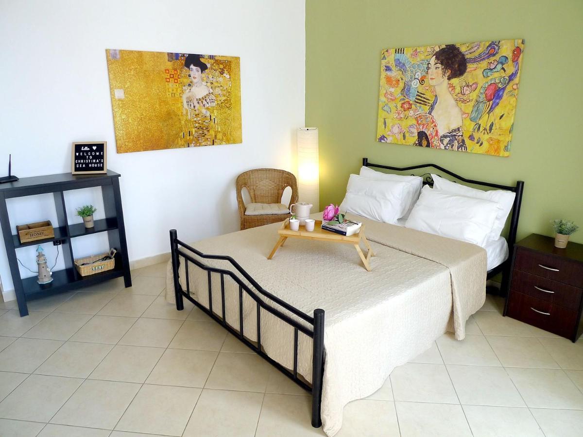 Christina'S Sea House Apartman Nikíti Kültér fotó
