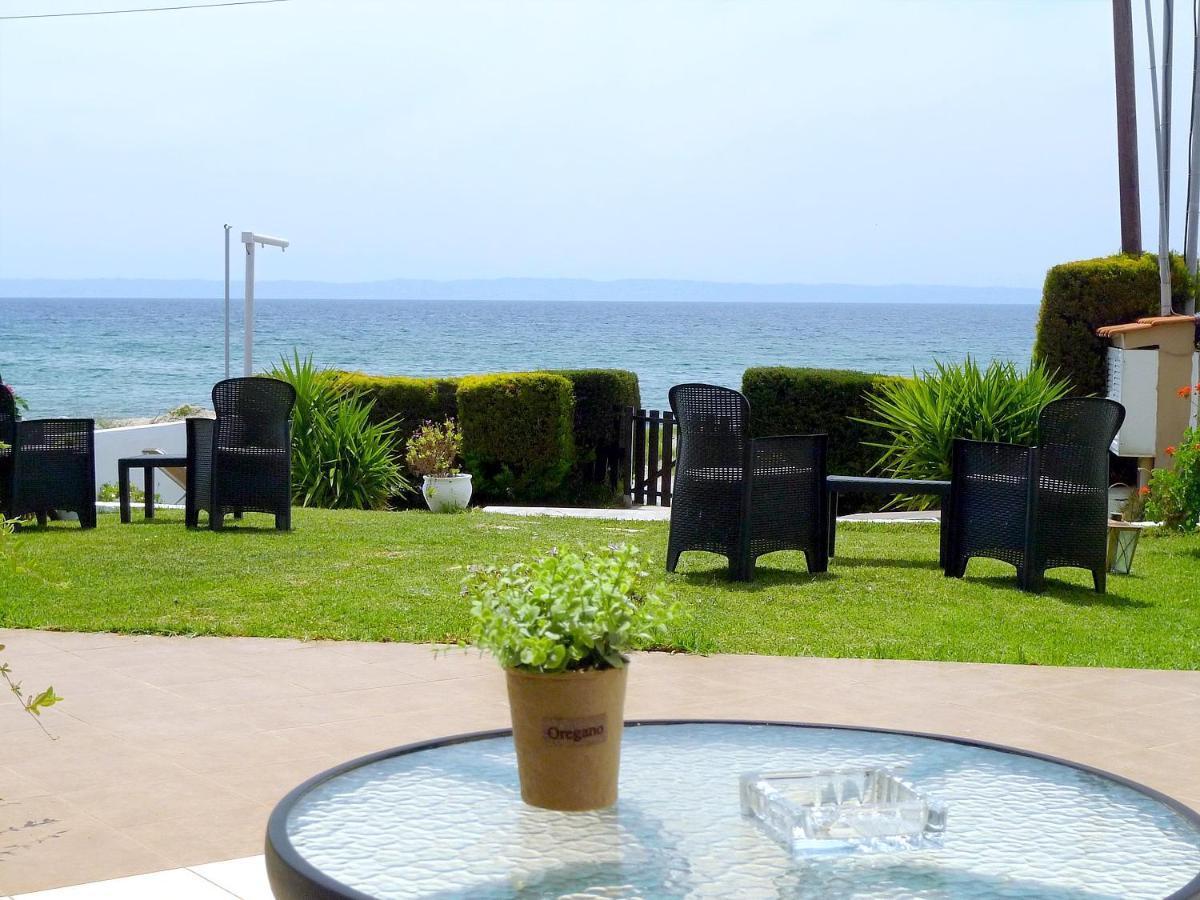 Christina'S Sea House Apartman Nikíti Kültér fotó