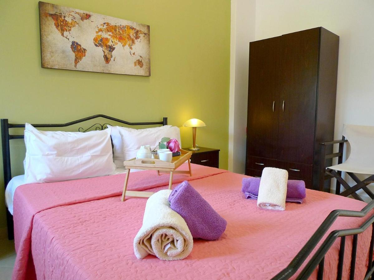 Christina'S Sea House Apartman Nikíti Kültér fotó
