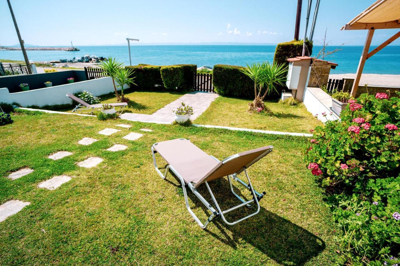 Christina'S Sea House Apartman Nikíti Kültér fotó